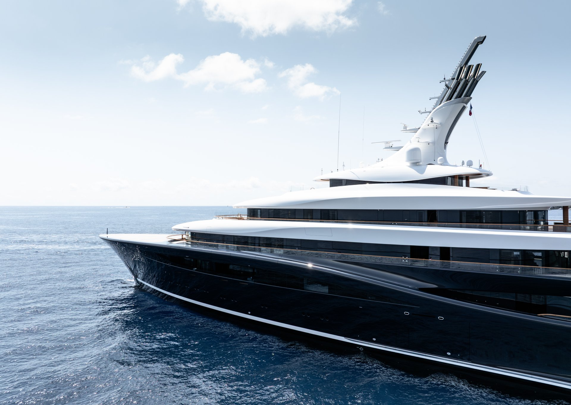 BREAKTHROUGH - Photo 2